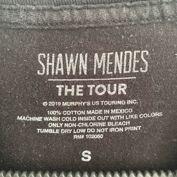 Shawn Mendes THE TOUR 2019 Black Tour Tee - Picture 3 of 3